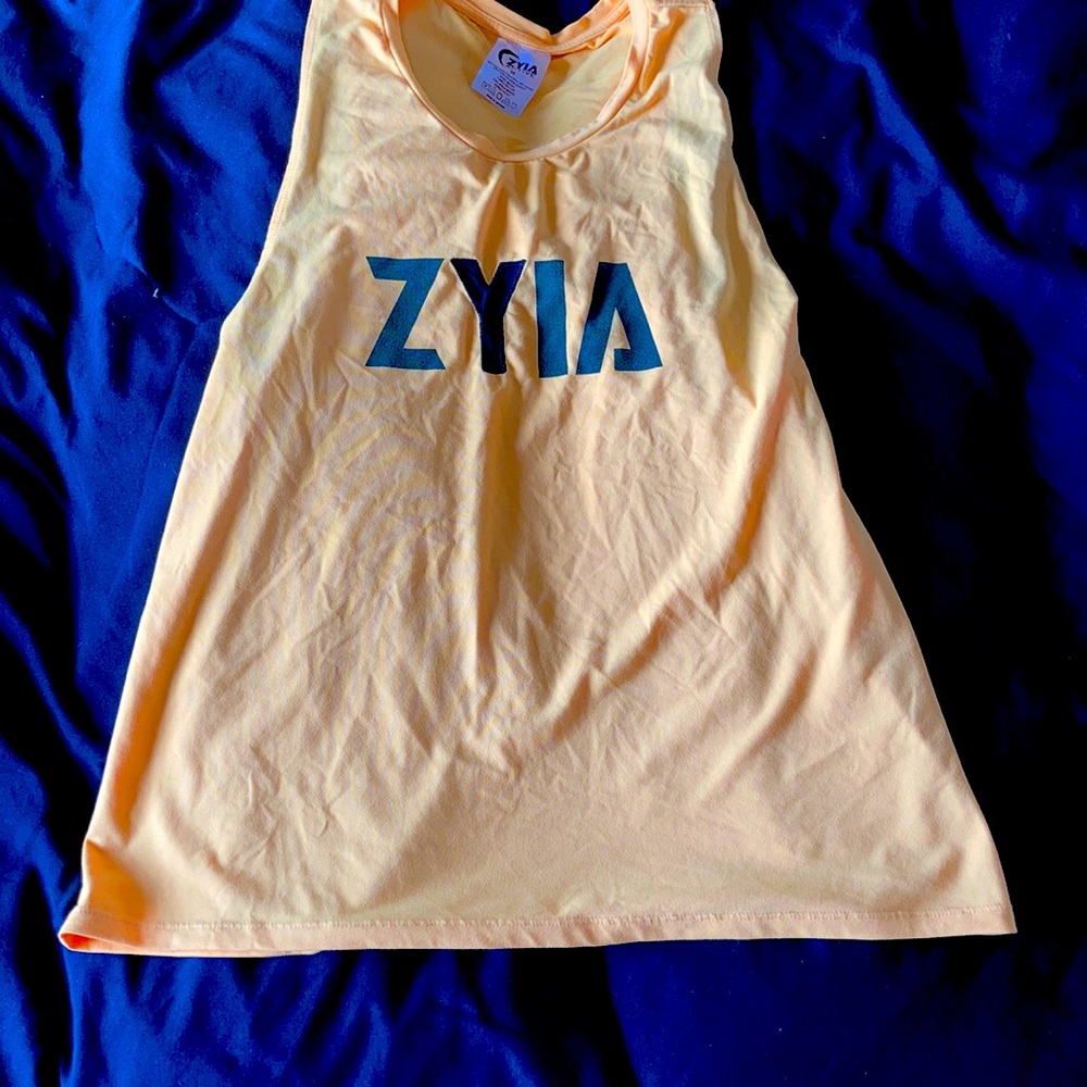 ZYia bengal tank size medium EUC